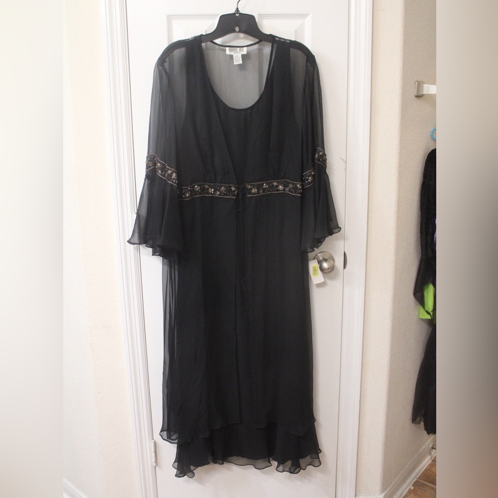 Robbie Bee Size 14W Classic Black Dress